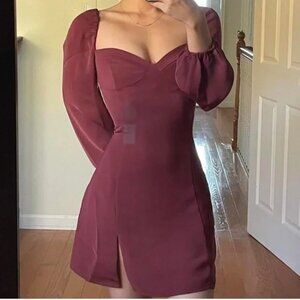 Aritzia Wilfred Novella Dress Long Sleeve Sweetheart Neck Burgundy Red Size 6